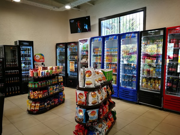 Proyecto de ley impondrá alto impuesto a los propietarios de kioscos y buffets internos de empresas